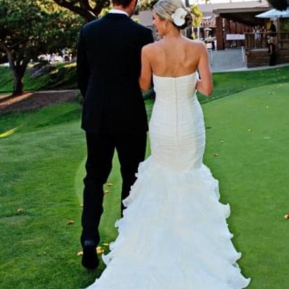 THE WEDDING DAY Wedding dress - Picture 4 of 12